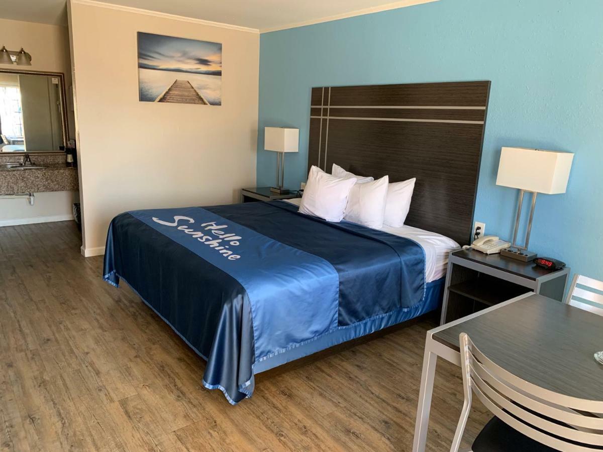 Days By Wyndham Hotel 2*